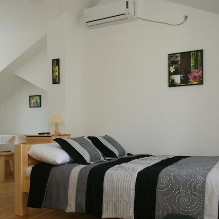 Villa Trio Srima Extérieur photo