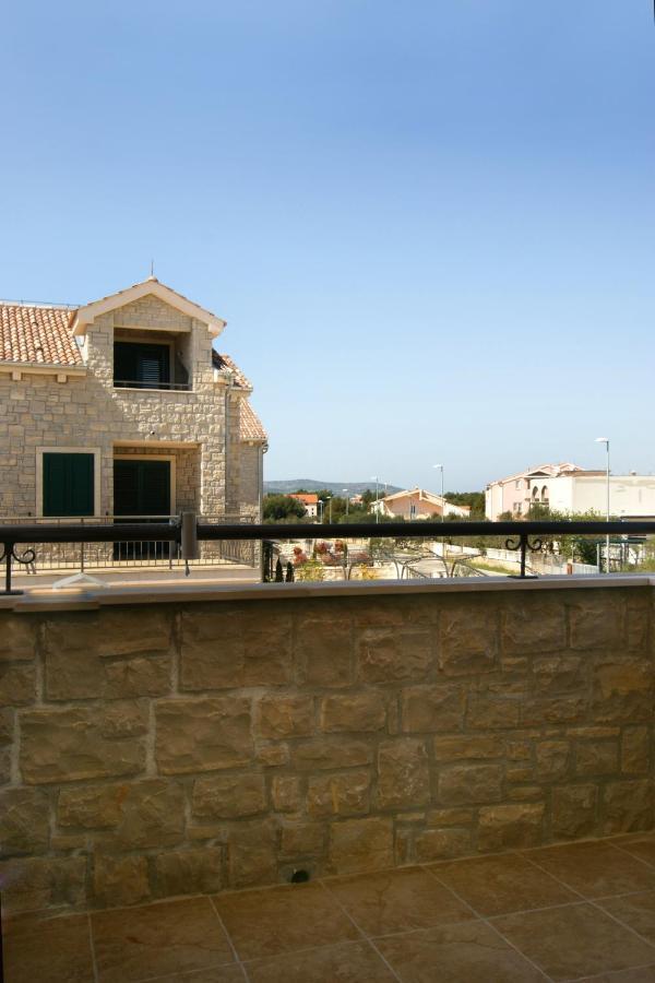 Villa Trio Srima Extérieur photo